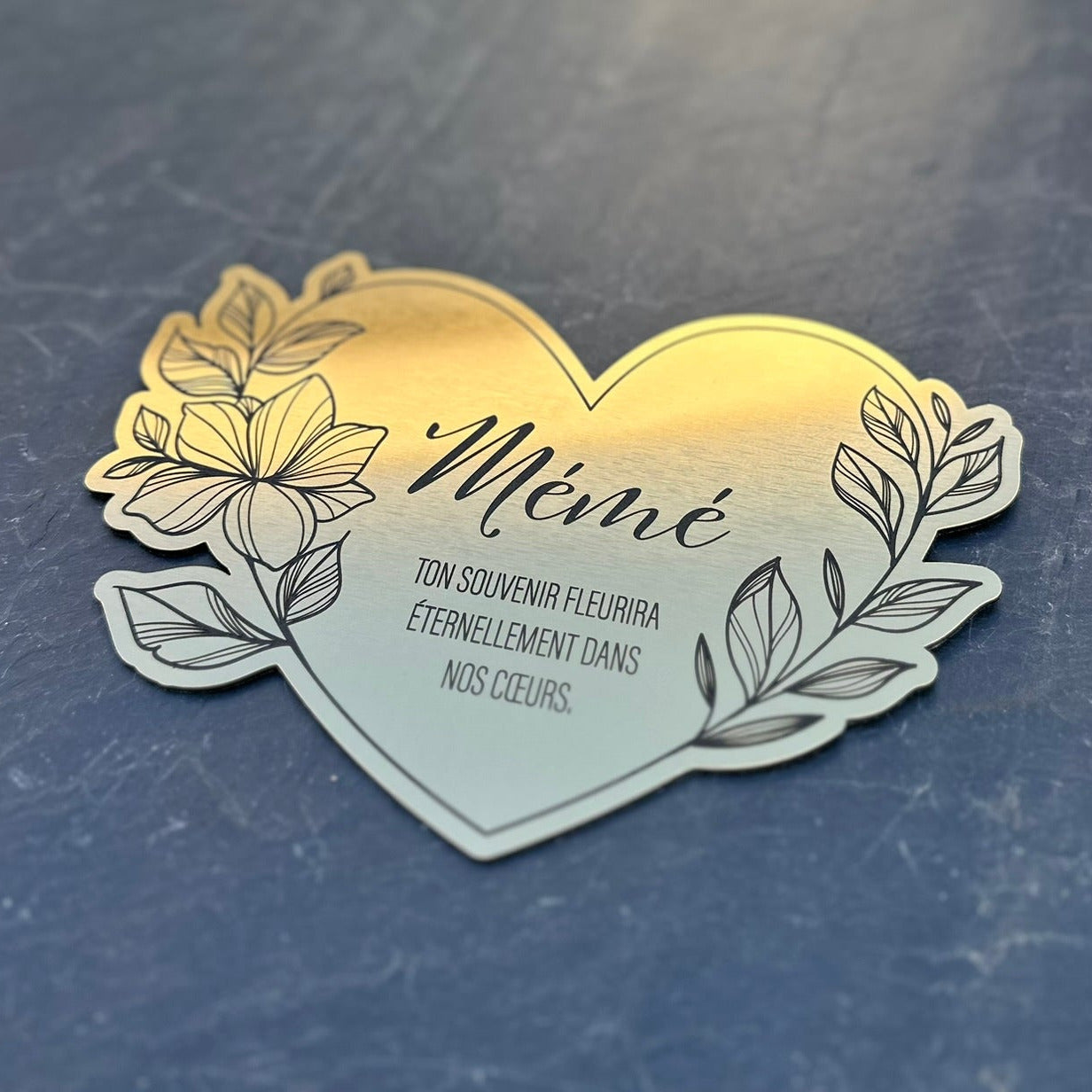 Un cœur gravé dans le souvenir