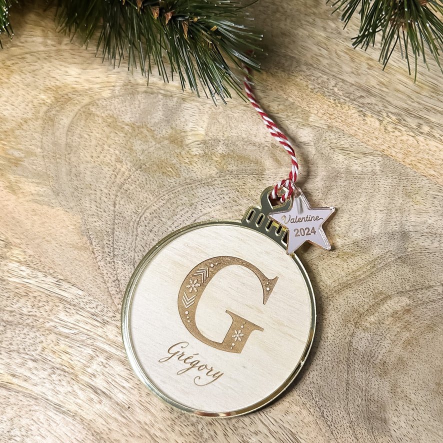Boule de Noël transparente personnalisée – Initiale gravée
