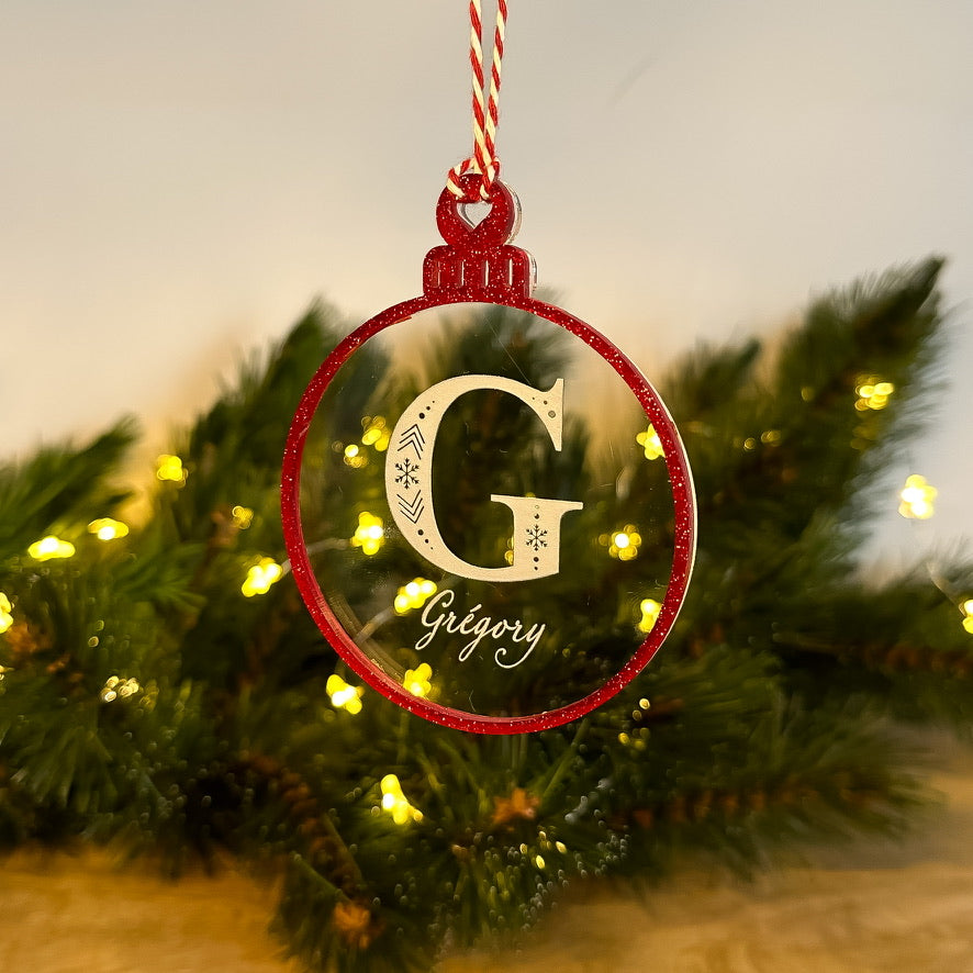 Boule de Noël transparente personnalisée – Initiale gravée